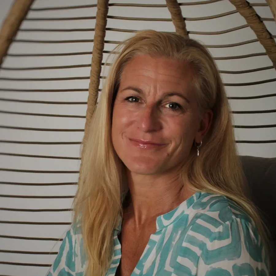 Portrait Julia Fröhner